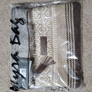 Myra crossbody bag